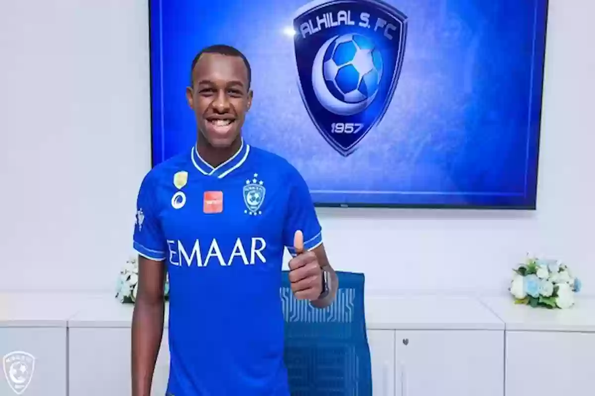 تفاصيل انتقال سعود عبد الحميد وعبد الإله المالكي من العميد إلى الهلال السعودي