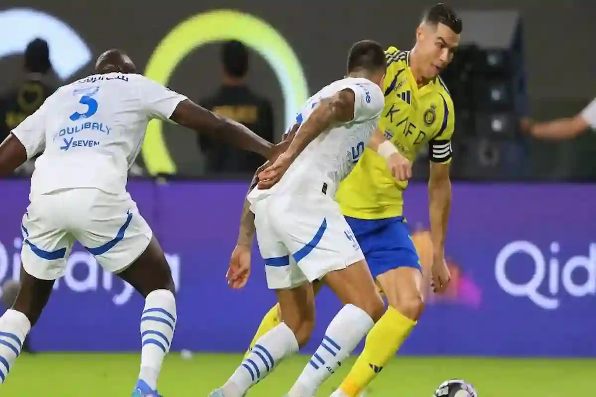 العنقري يحسم توقعاته بشأن مواجهة الديربي المرتقبة بين الهلال والنصر