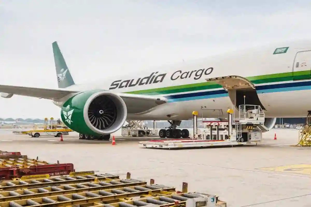 شركة الخطوط السعودية تفتح باب التقديم على وظائف بمسمى 