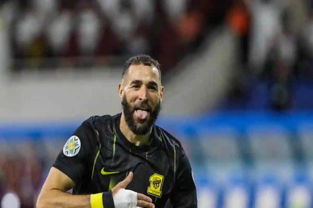 المنتشري يفتح النار على منتقدي محترف الاتحاد.. ليس بنزيما