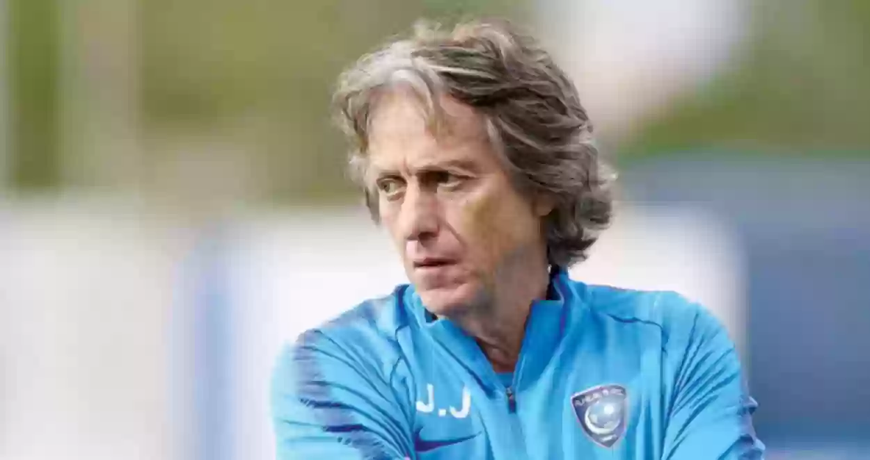 غيابات بالجملة تربك حسابات خيسوس.. تشكيل الهلال ضد التعاون