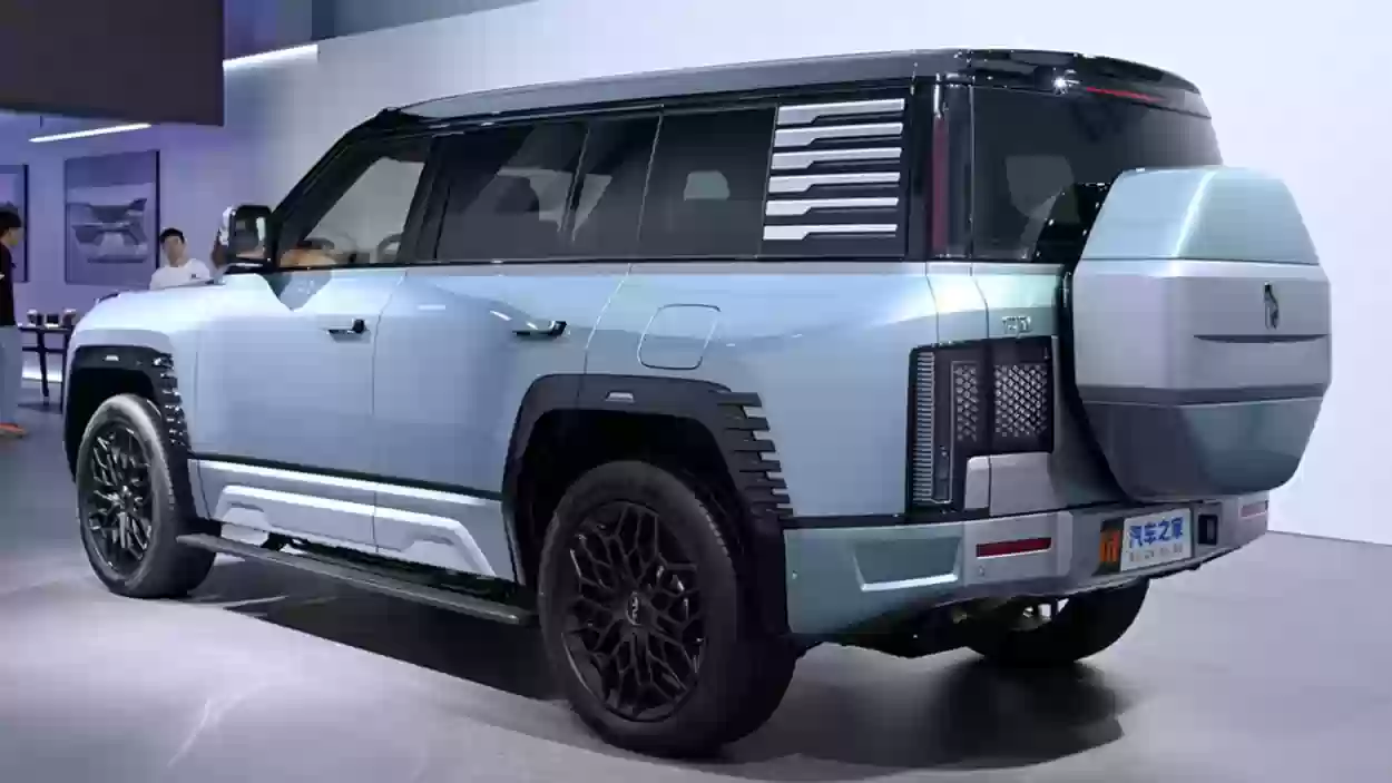 لعشاق الـ SUV .. مواصفات وسعر BYD U8 الجديدة الكهربائية 2023