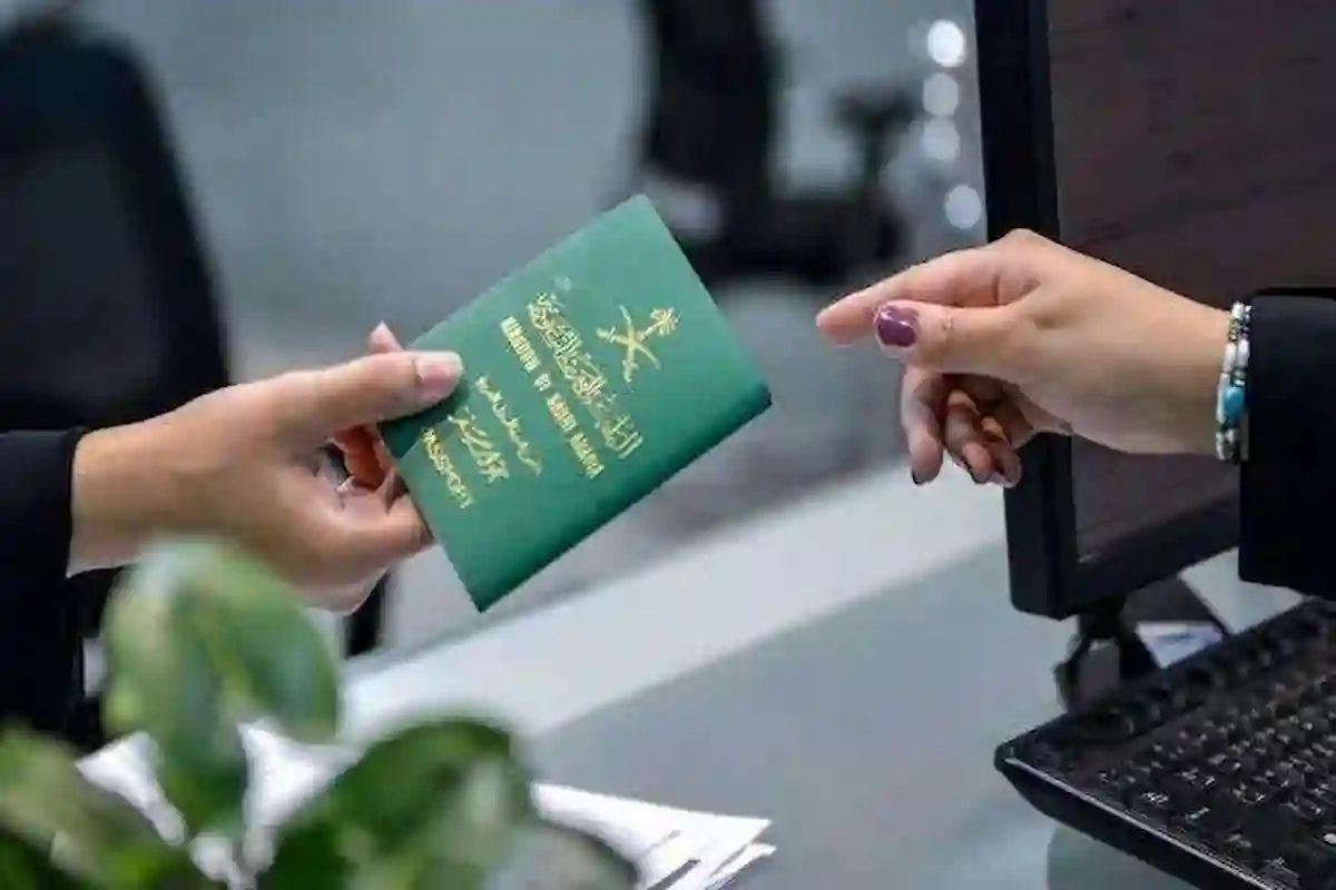 هل يحق لهم دخول السعودية قبل انتهاء الإقامة بـ 11 يومًا بعد الخروج والعودة؟