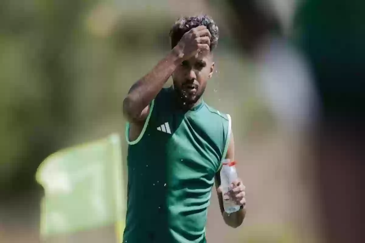 عرض هلالي ضخم لضم