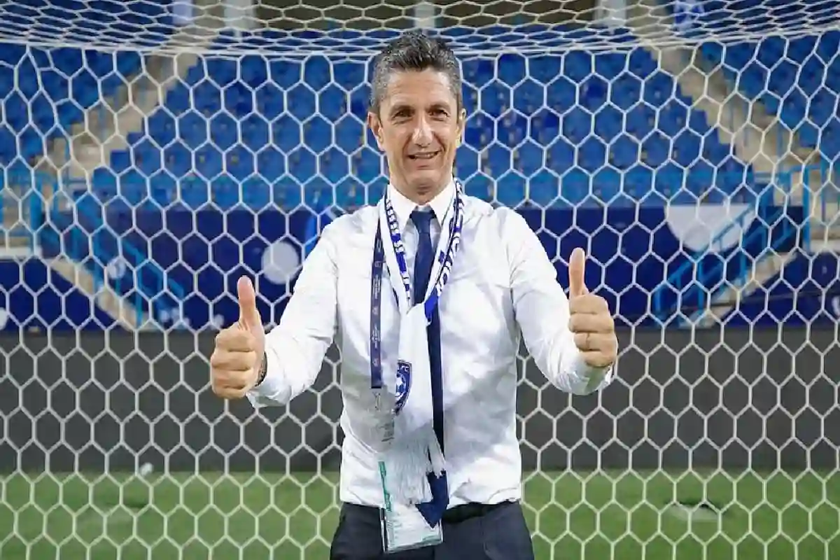 إدارة الهلال السعودي تتلقى ردًا حاسمًا من باوك اليوناني بشأن موقف مدربه 