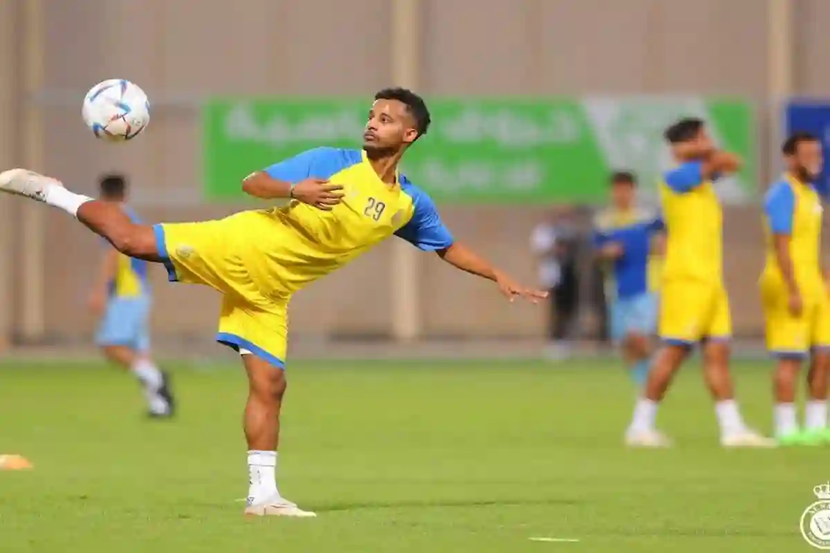  لاعب النصر 