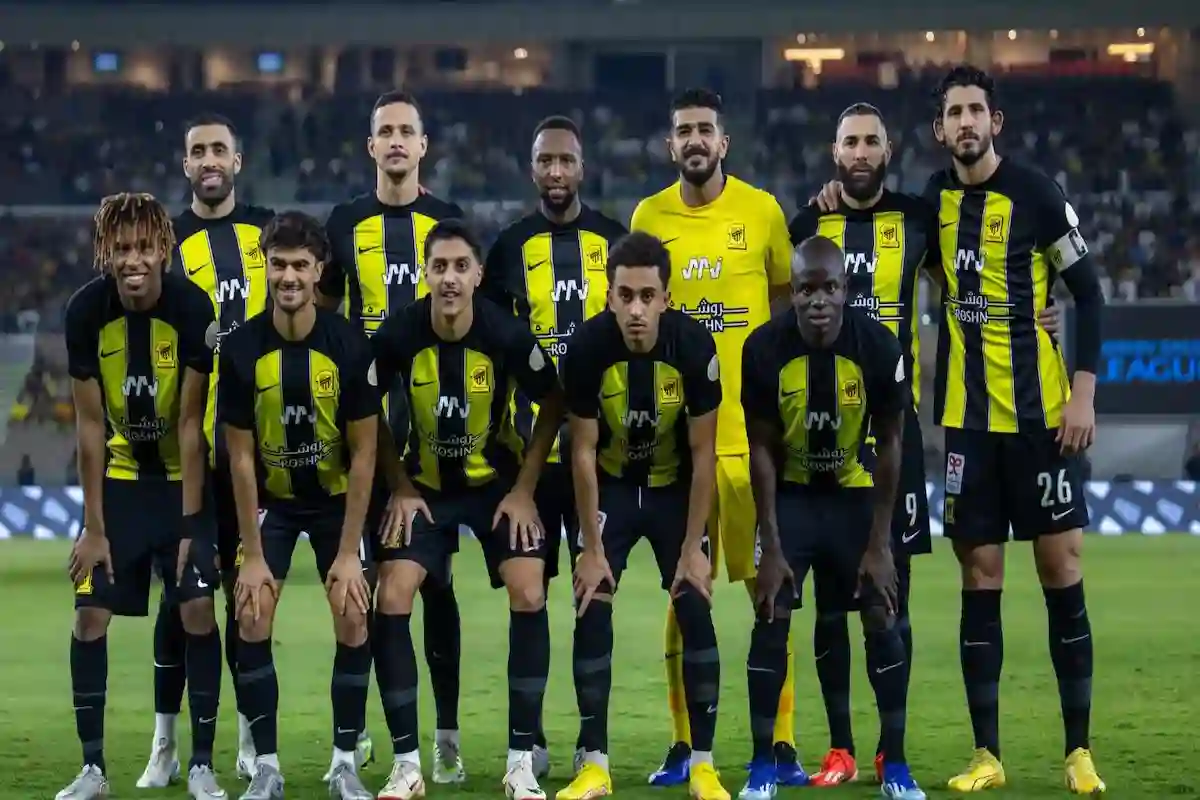  تعرض محترف الاتحاد إلى إصابة تزعجه خلال مباراته أمام الاتفاق بدوري روشن السعودي