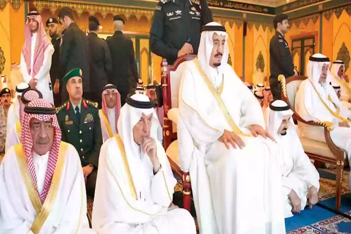 مرسوم ملكي من الملك سلمان بتقصير مدة خطبة الجمعة والصلاة في الحرمين لهذا السبب..