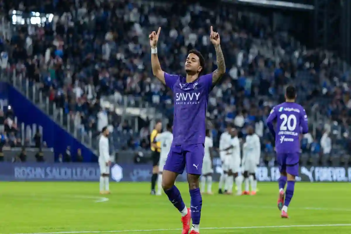 قبل مواجهة باتشوكا.. الهلال يخسر جناحه البرازيلي المحترف
