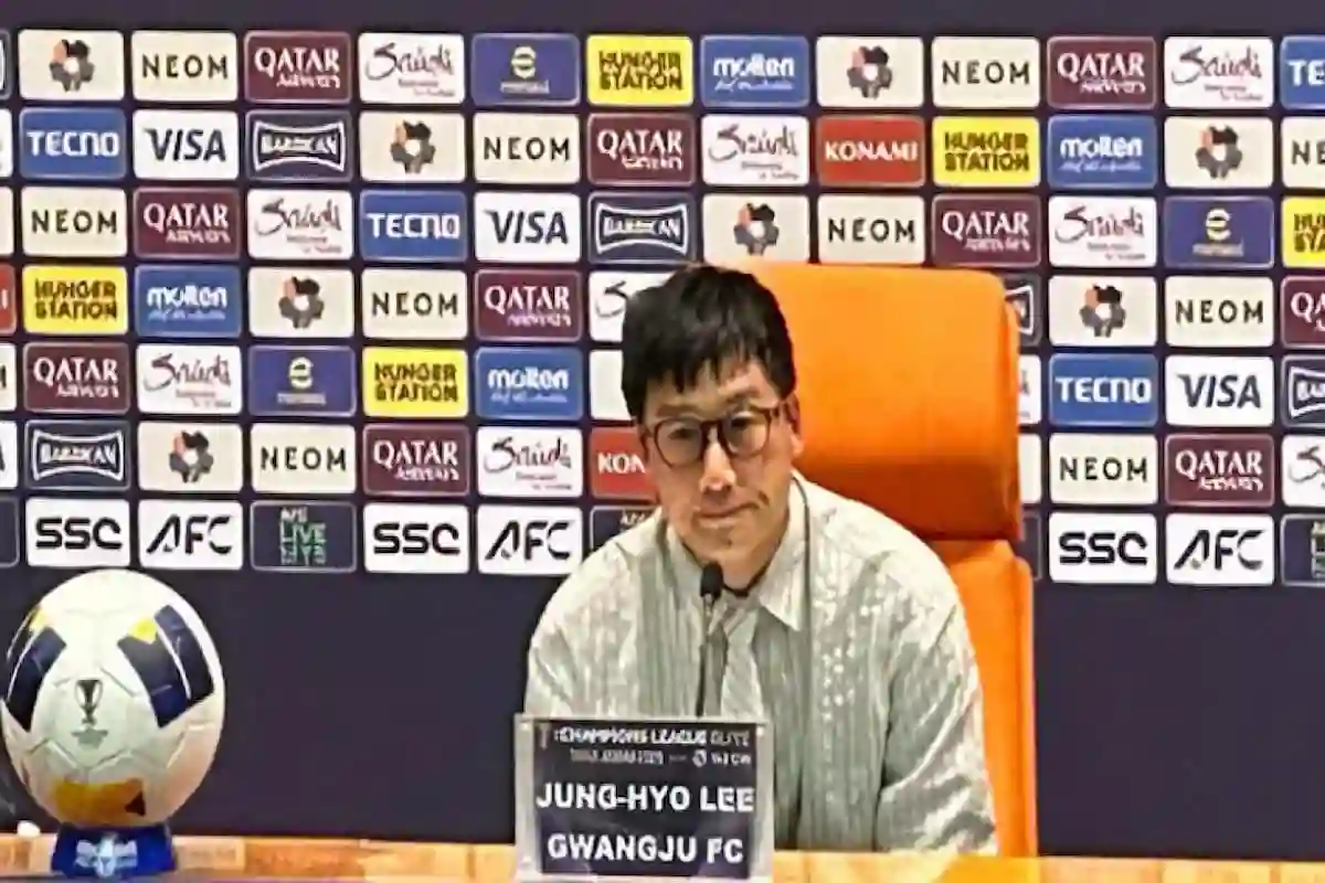 تعليق مثير من مدرب غوانغجو الكوري الجنوبي عن الهزيمة من الهلال السعودي