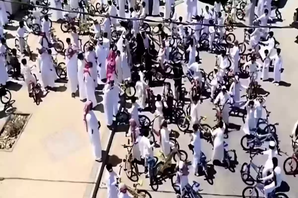 أول تعليق لمدير مدرسة في تبوك على إهداء طلابه دراجات هوائية