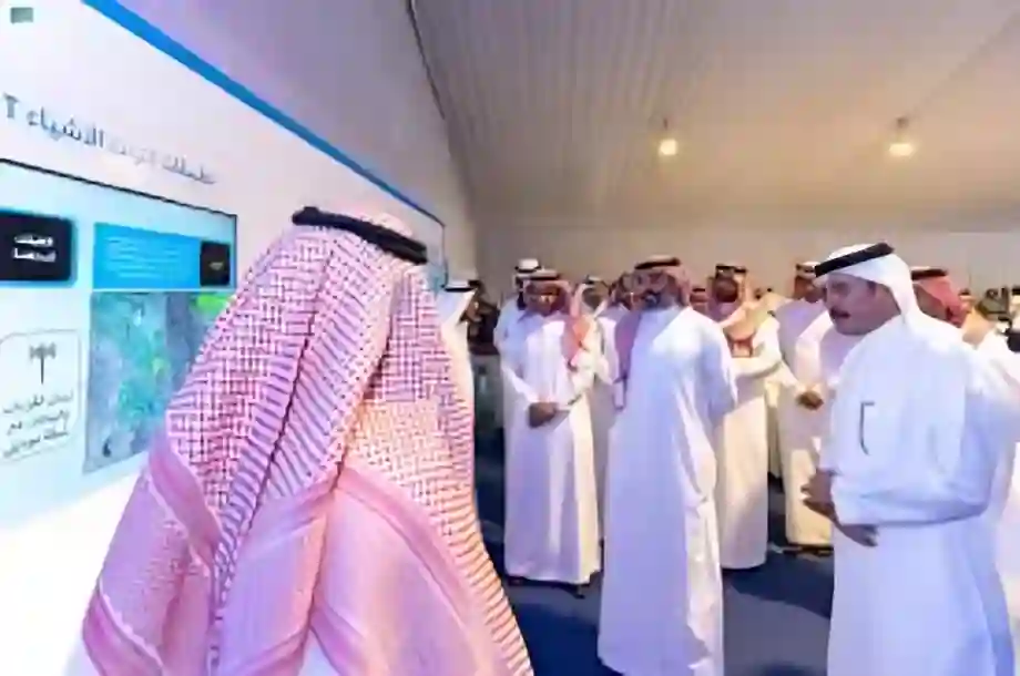 وزير الاتصالات يتابع استعدادات الحج