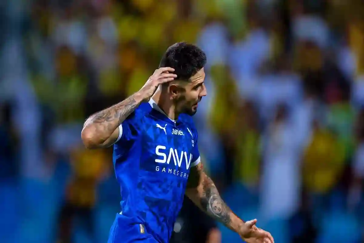 مدرب فولهام يتغزل في نجم الهلال السعودي بعد تألقه مؤخرَا في السعودية