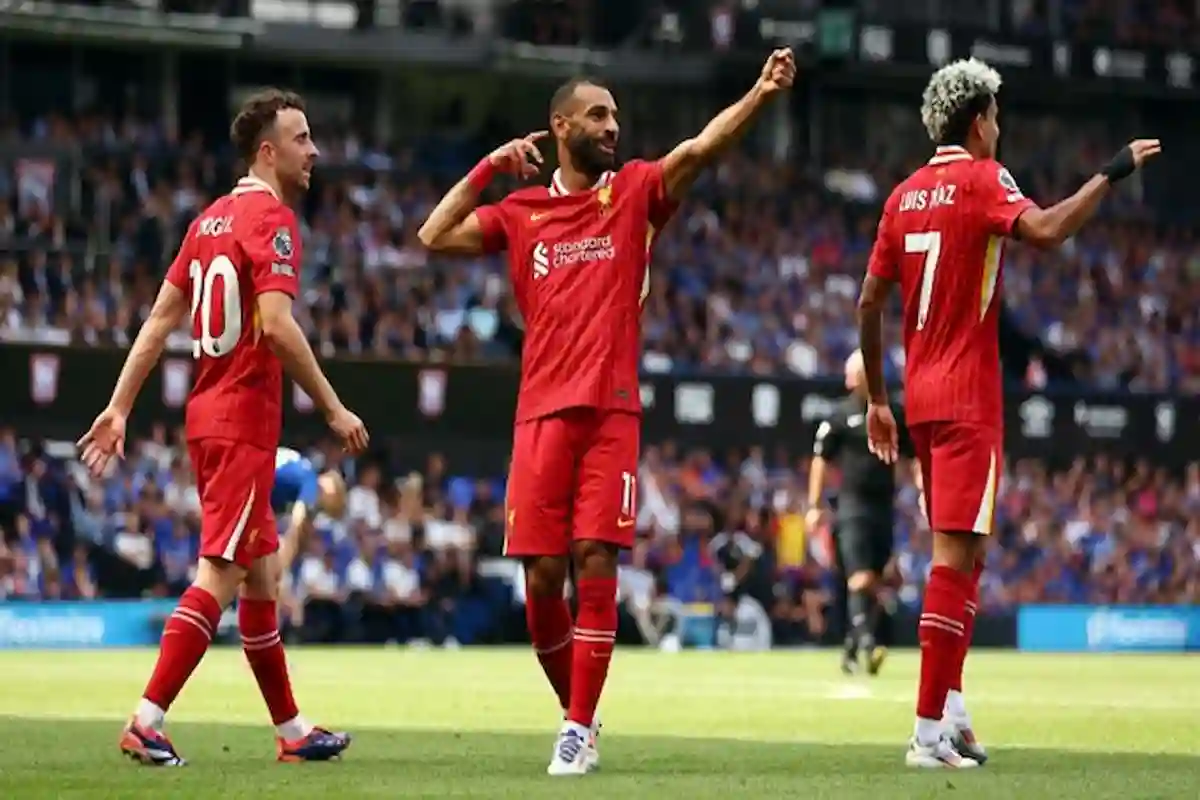  ليفربول الإنجليزي يقدم عرضًا إلى الدوري السعودي